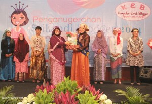 Meti Mediya - Srikandi Blogger Persahabatan 2014 - KEB