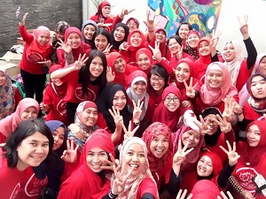 Photo by Mira Sahid