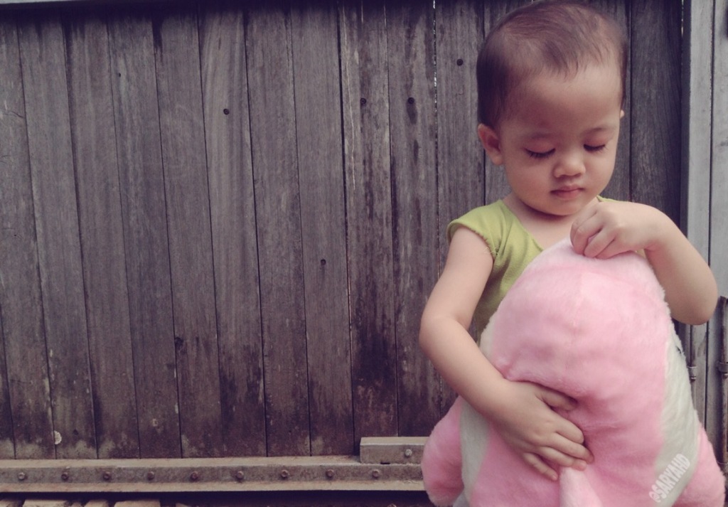 Tips Mencuci Boneka Kesayangan Si Kecil
