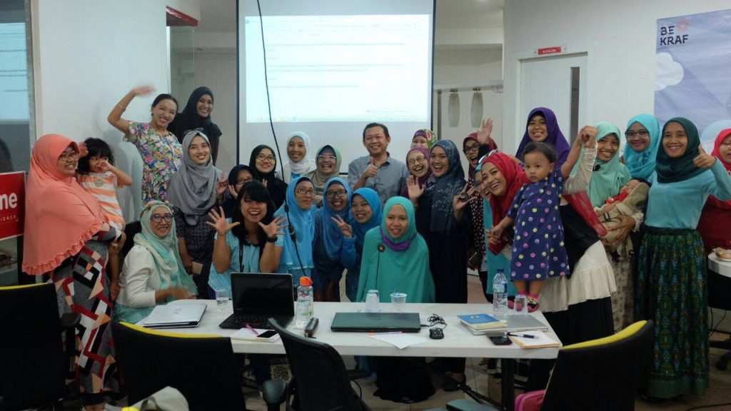 Arisan Ilmu Surabaya: Etika Menulis dan Video Blogging