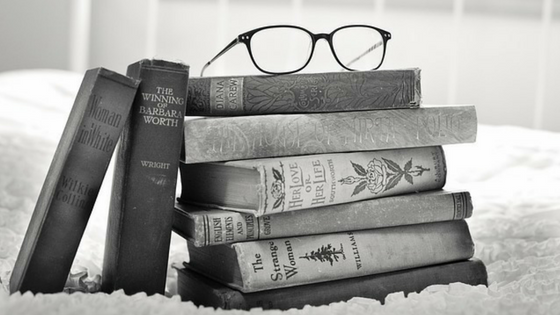 Tips Menulis Resensi Buku/Film