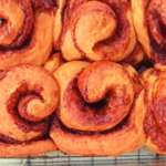 Membuat Cinnamon Roll Tanpa Mixer dan Anti Gagal