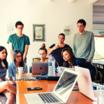 9 Cara Mempertahankan Energi Positif di Kantor Demi Kenyamanan Bekerja