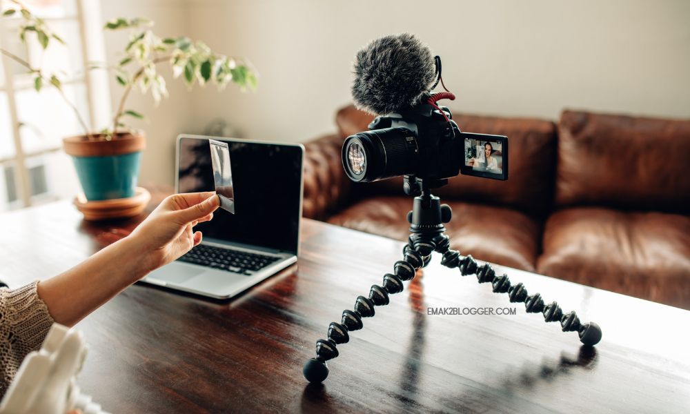 mengembangkan channel YouTube sebagai bloger