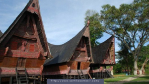 Adat Istiadat